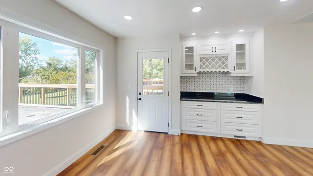 $1,075,000 | 3532 Shoshonee Drive, Columbus, IN 47203