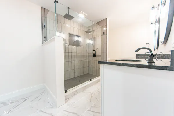 $1,075,000 | 3532 Shoshonee Drive, Columbus, IN 47203