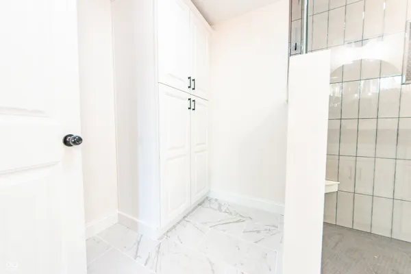 $1,075,000 | 3532 Shoshonee Drive, Columbus, IN 47203