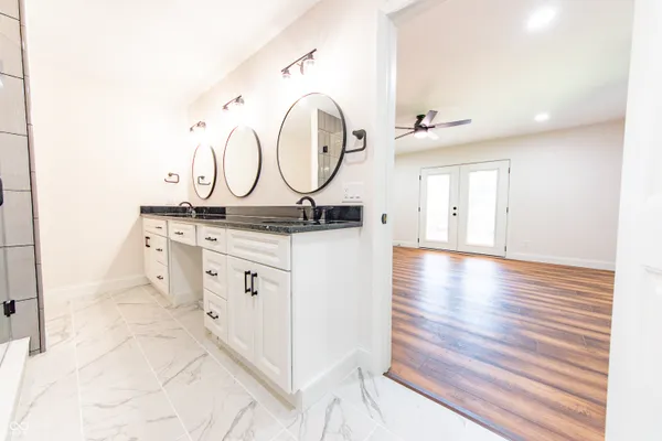 $1,075,000 | 3532 Shoshonee Drive, Columbus, IN 47203