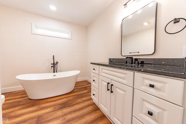 $1,075,000 | 3532 Shoshonee Drive, Columbus, IN 47203