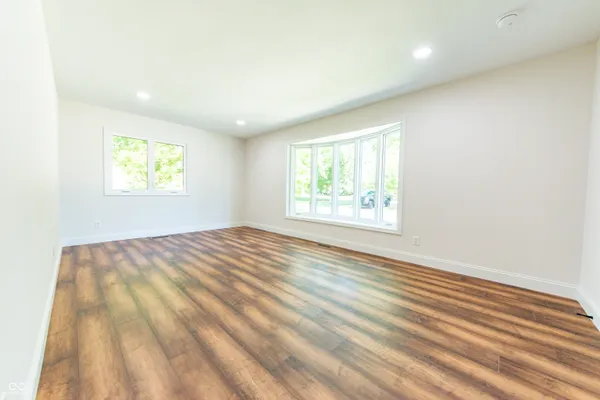 $1,075,000 | 3532 Shoshonee Drive, Columbus, IN 47203