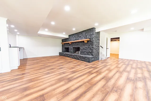 $1,075,000 | 3532 Shoshonee Drive, Columbus, IN 47203