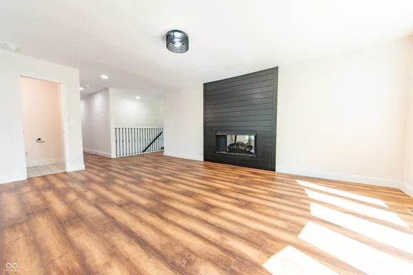 $1,075,000 | 3532 Shoshonee Drive, Columbus, IN 47203