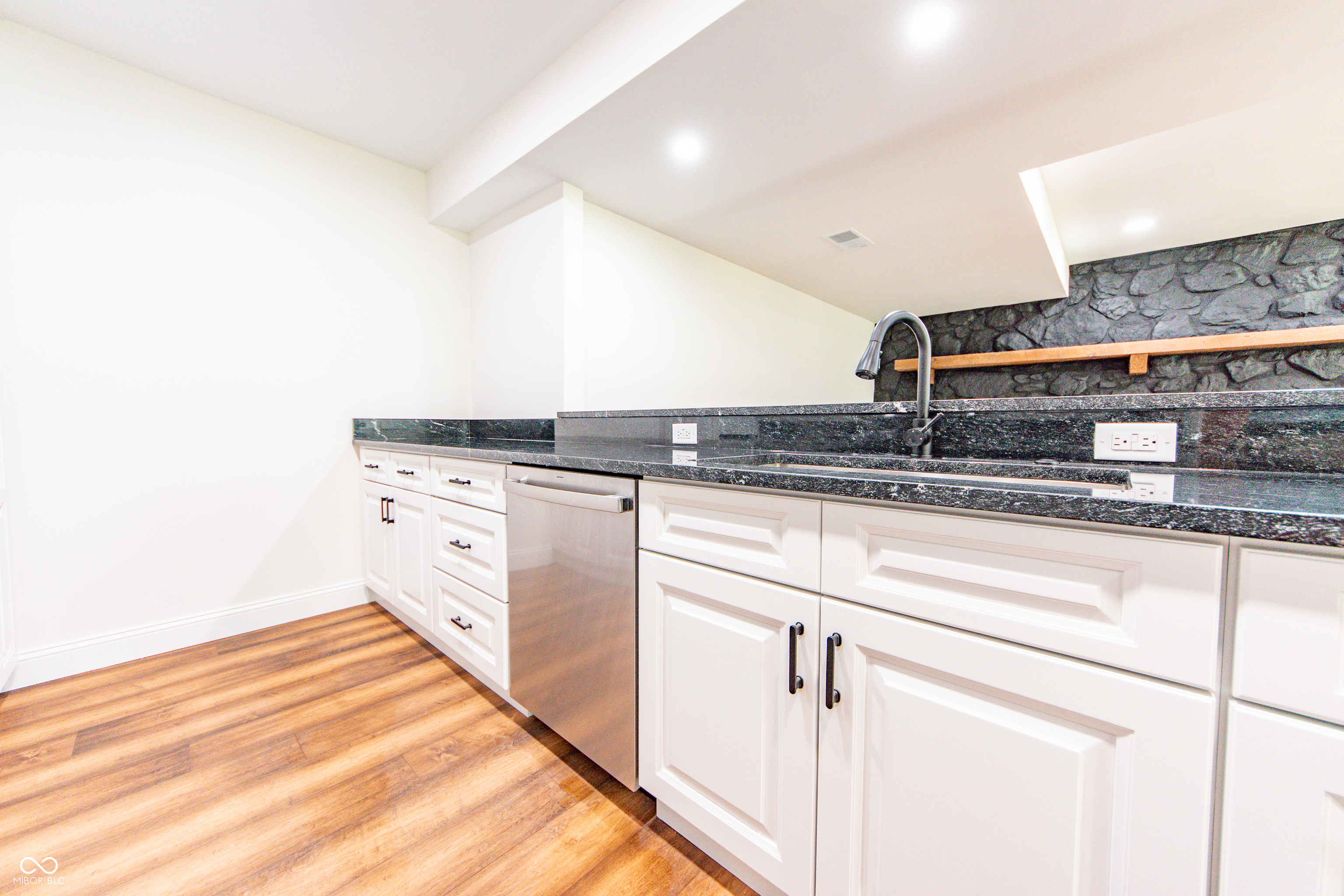 3532 Shoshonee Drive Columbus, IN 47203 - Photo 41 of 76