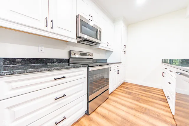 $1,075,000 | 3532 Shoshonee Drive, Columbus, IN 47203