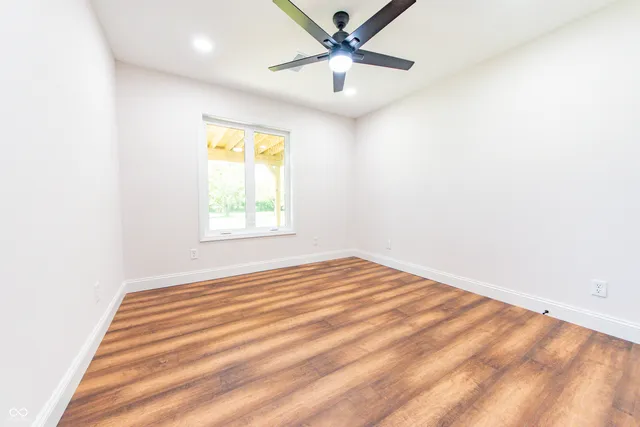 $1,075,000 | 3532 Shoshonee Drive, Columbus, IN 47203