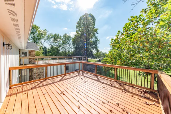 $1,075,000 | 3532 Shoshonee Drive, Columbus, IN 47203