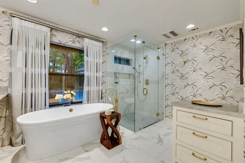 $1,225,000 | 9009 Arbor Park Drive, Dallas, TX 75243