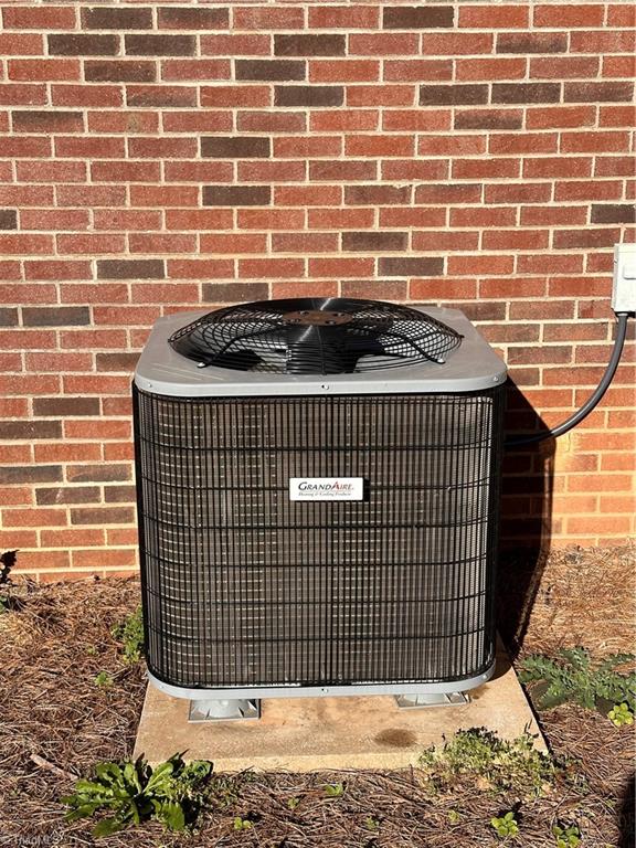 3557 Clingman Road Ronda, NC 28670 - Photo 33 of 43 A/C unit