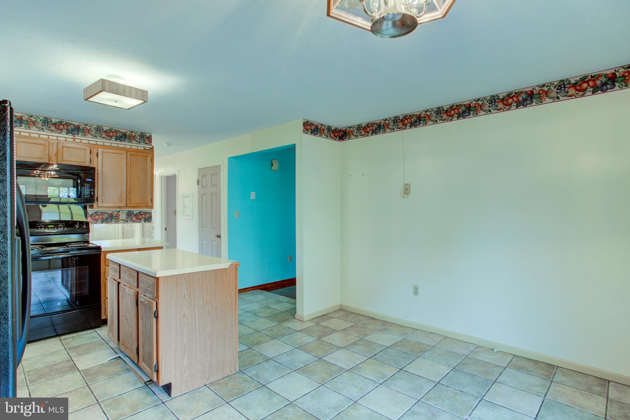 2360 North Penryn Road Manheim, PA 17545 - Photo 10 of 46