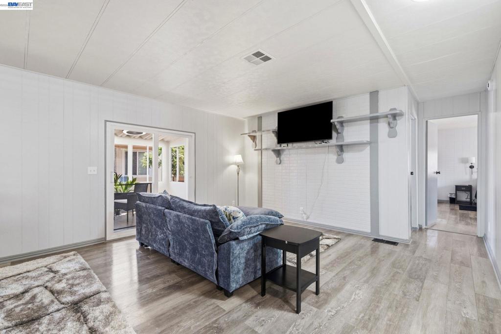 29143 Colorado Road Hayward, CA 94544 - Photo 7 of 36