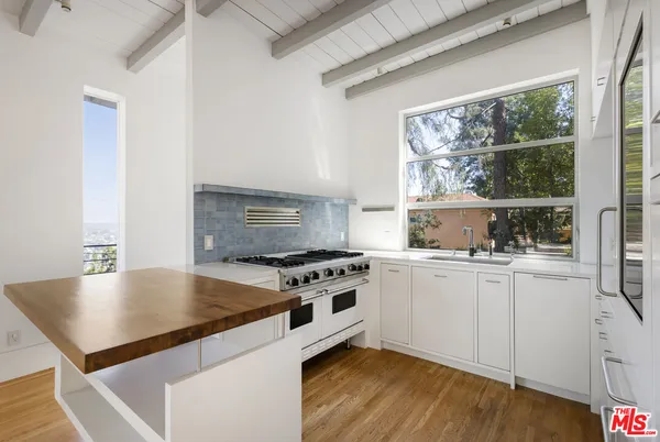 $6,250 | 631 Cross Avenue, Los Angeles, CA 90065