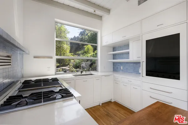 $6,250 | 631 Cross Avenue, Los Angeles, CA 90065