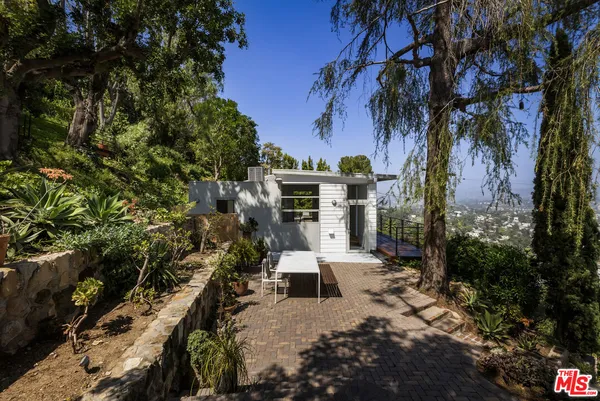 $6,250 | 631 Cross Avenue, Los Angeles, CA 90065