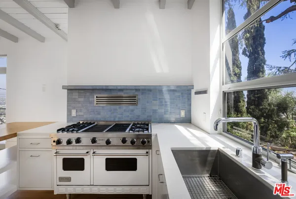$6,250 | 631 Cross Avenue, Los Angeles, CA 90065