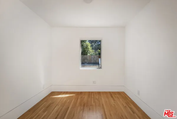 $6,250 | 631 Cross Avenue, Los Angeles, CA 90065