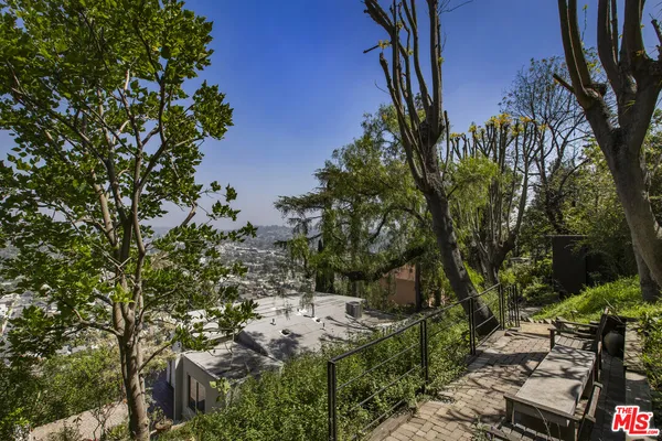 $6,250 | 631 Cross Avenue, Los Angeles, CA 90065