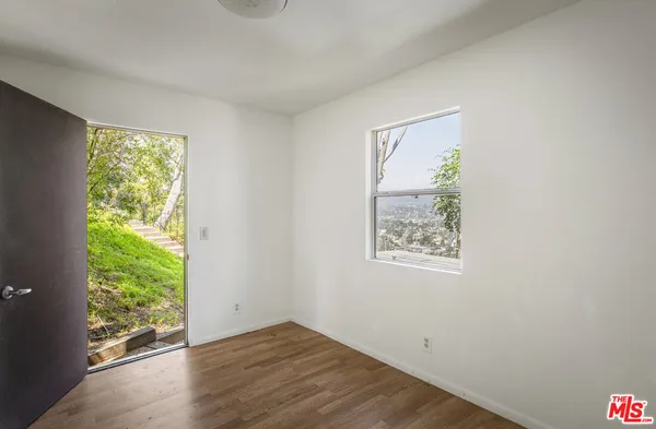 $6,250 | 631 Cross Avenue, Los Angeles, CA 90065