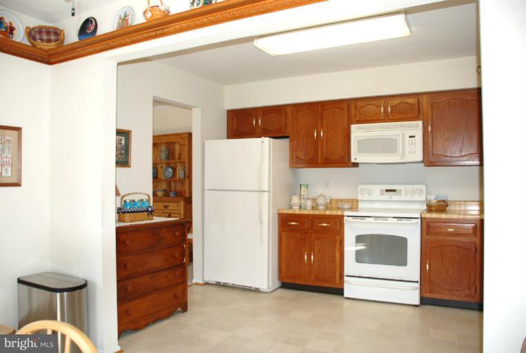 7091 Catalpa Road Frederick, MD 21703 - Photo 16 of 30 Neutral Decor