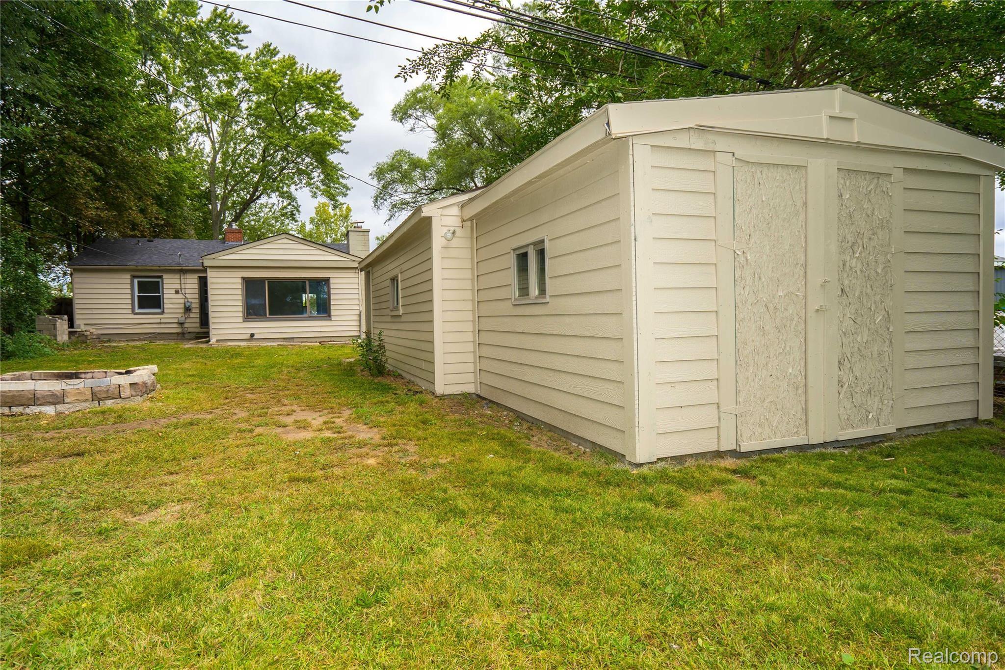 680 East Auburn Road Rochester, MI 48307 - Photo 47 of 50 DSC05806.jpg