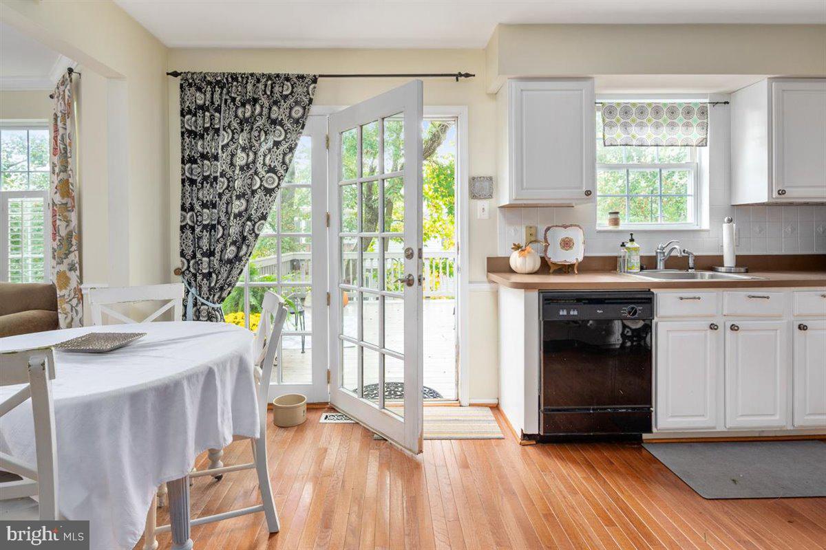 845 Sunny Chapel Road Odenton, MD 21113 - Photo 11 of 45 French doors lead out to the extra large deck
