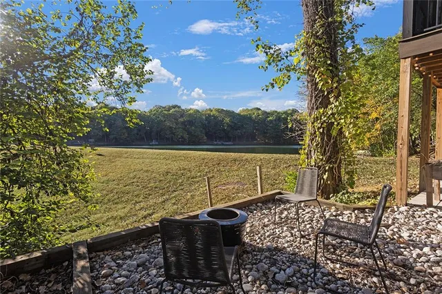 $585,000 | 900 Wildbriar Drive, Liberty, MO 64068