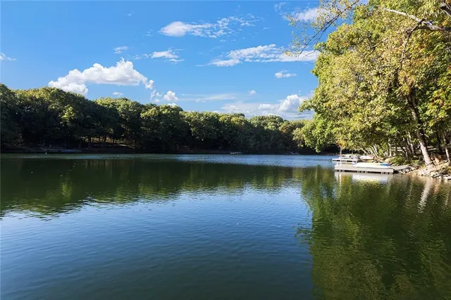 $585,000 | 900 Wildbriar Drive, Liberty, MO 64068