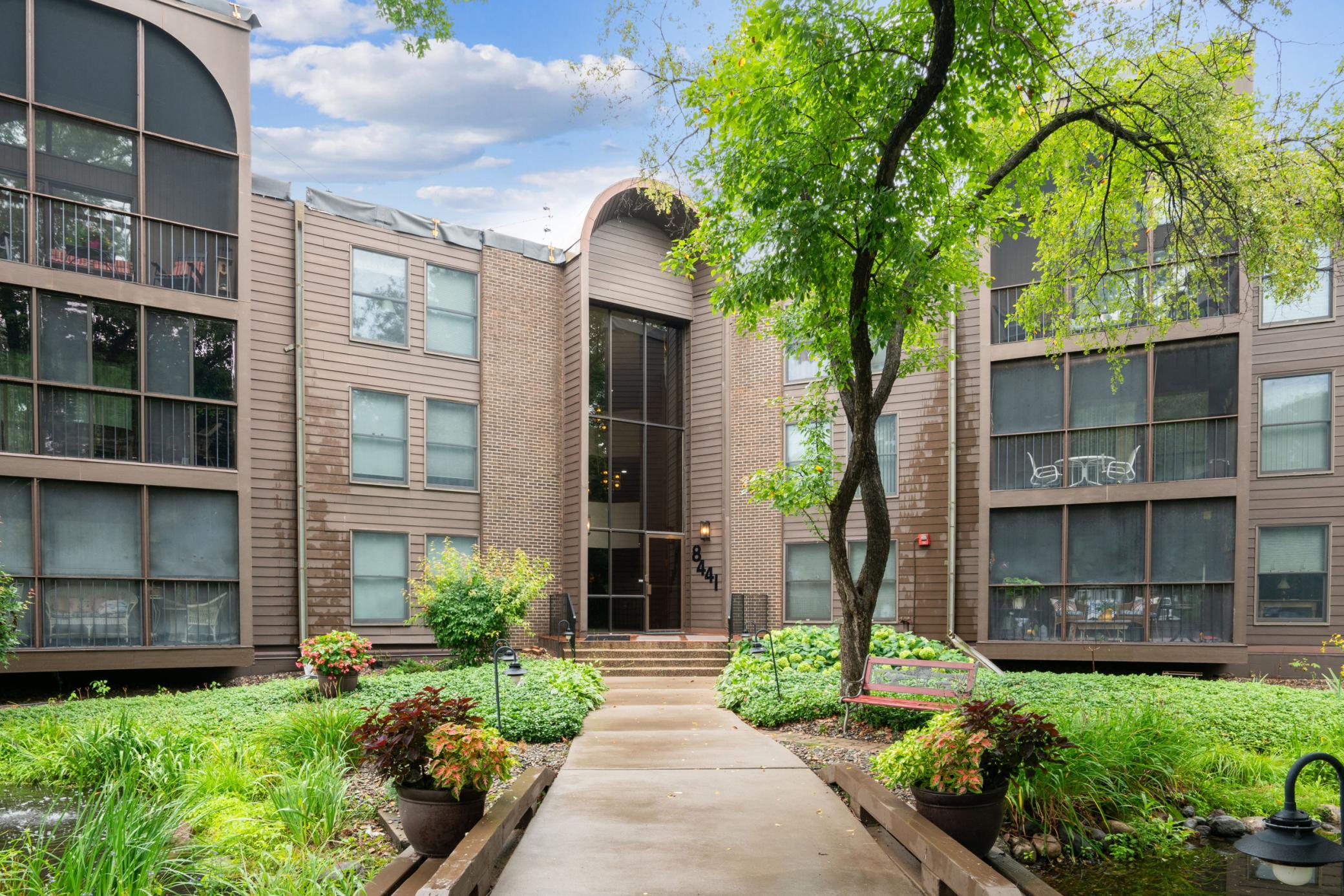 8441 Irwin Road, Unit 110 Bloomington, MN 55437 - Photo 31 of 32 Gallery Image 31