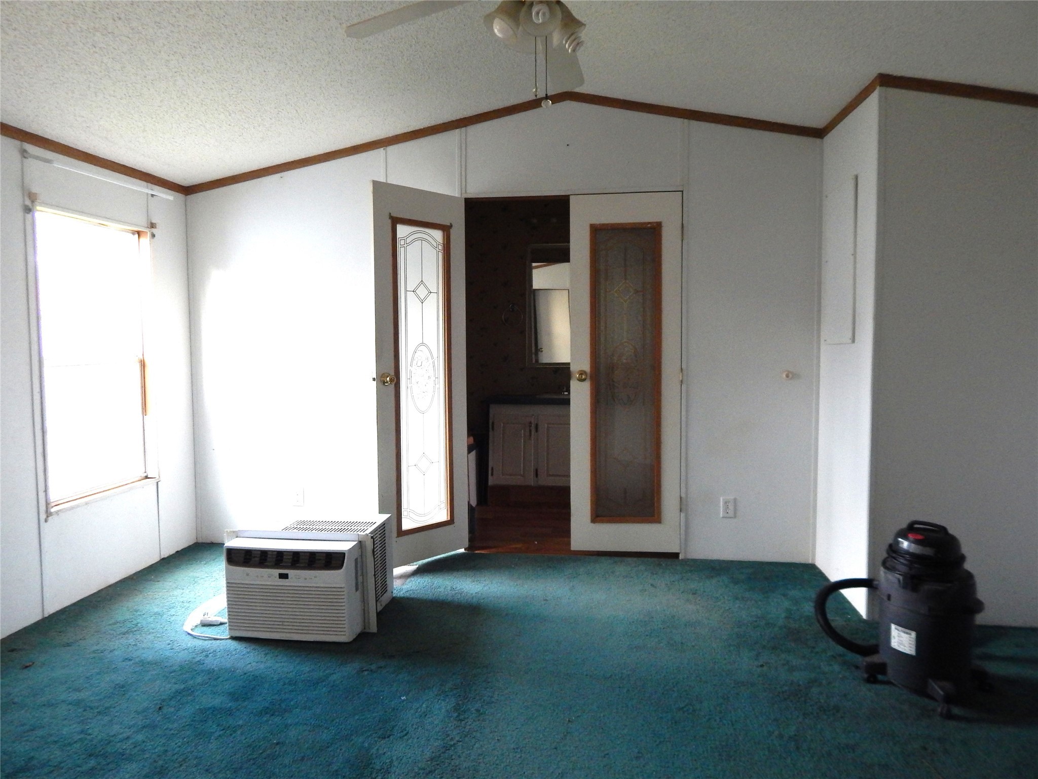 9343 Greens Road Humble, TX 77396 - Photo 16 of 16 an empty room with closet