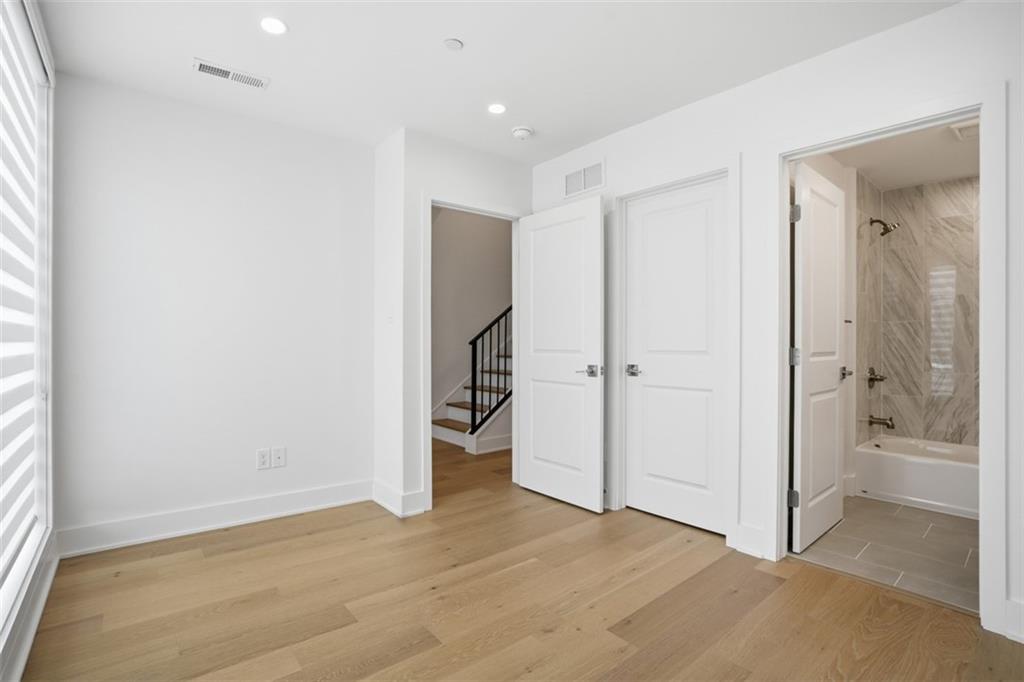 4312 Summit Street Pittsburgh, PA 15201 - Photo 8 of 48