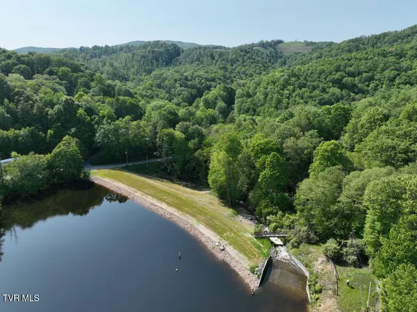 $186,000 | 1764 Ripshin Mountain Road, Unit 53, Roan Mountain, TN 37687