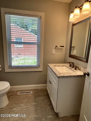 $2,800 | 108 North Warren Street, Greenville, NC 27858