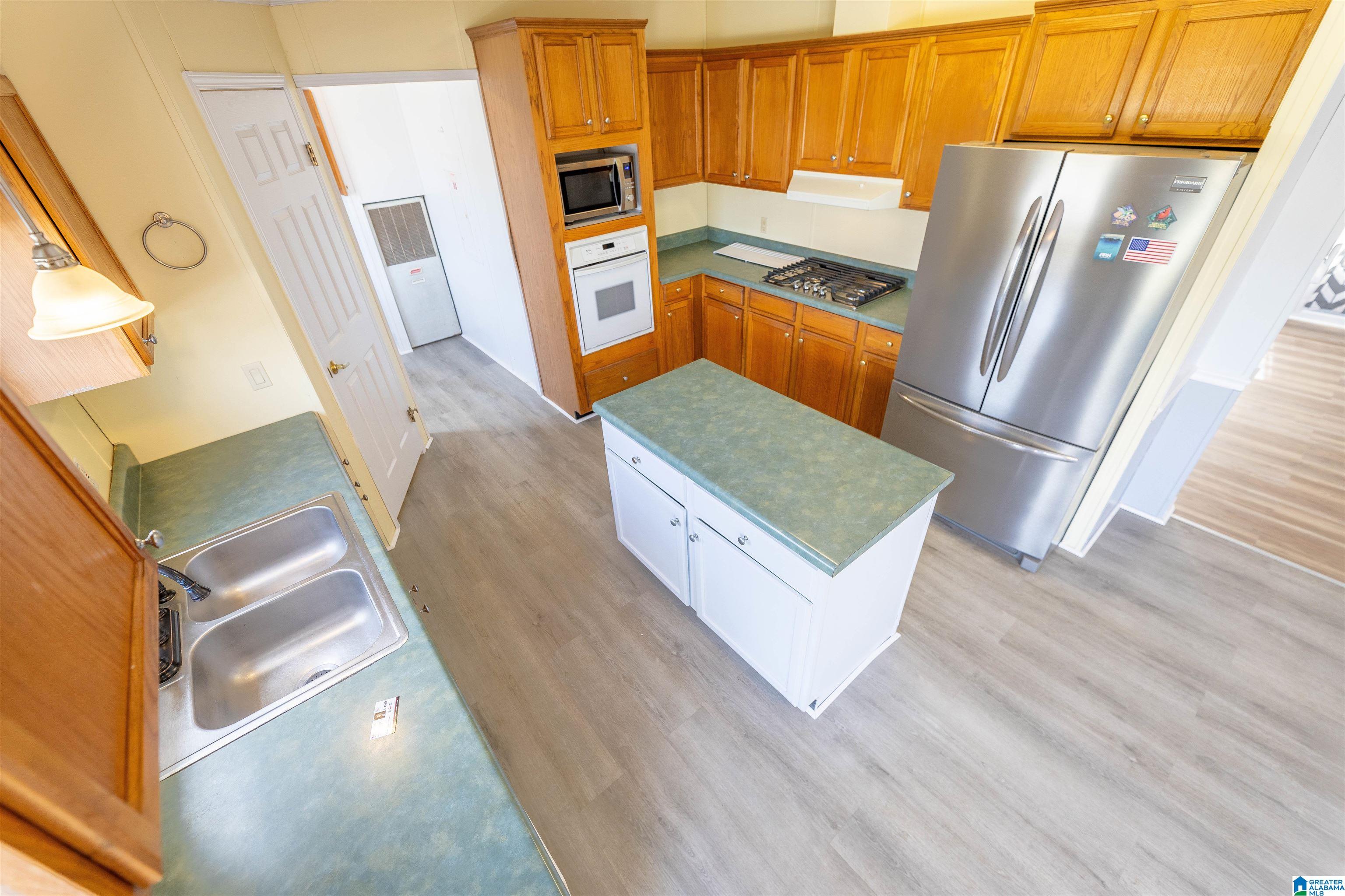 161 Robanna Circle Ohatchee, AL 36271 - Photo 9 of 32