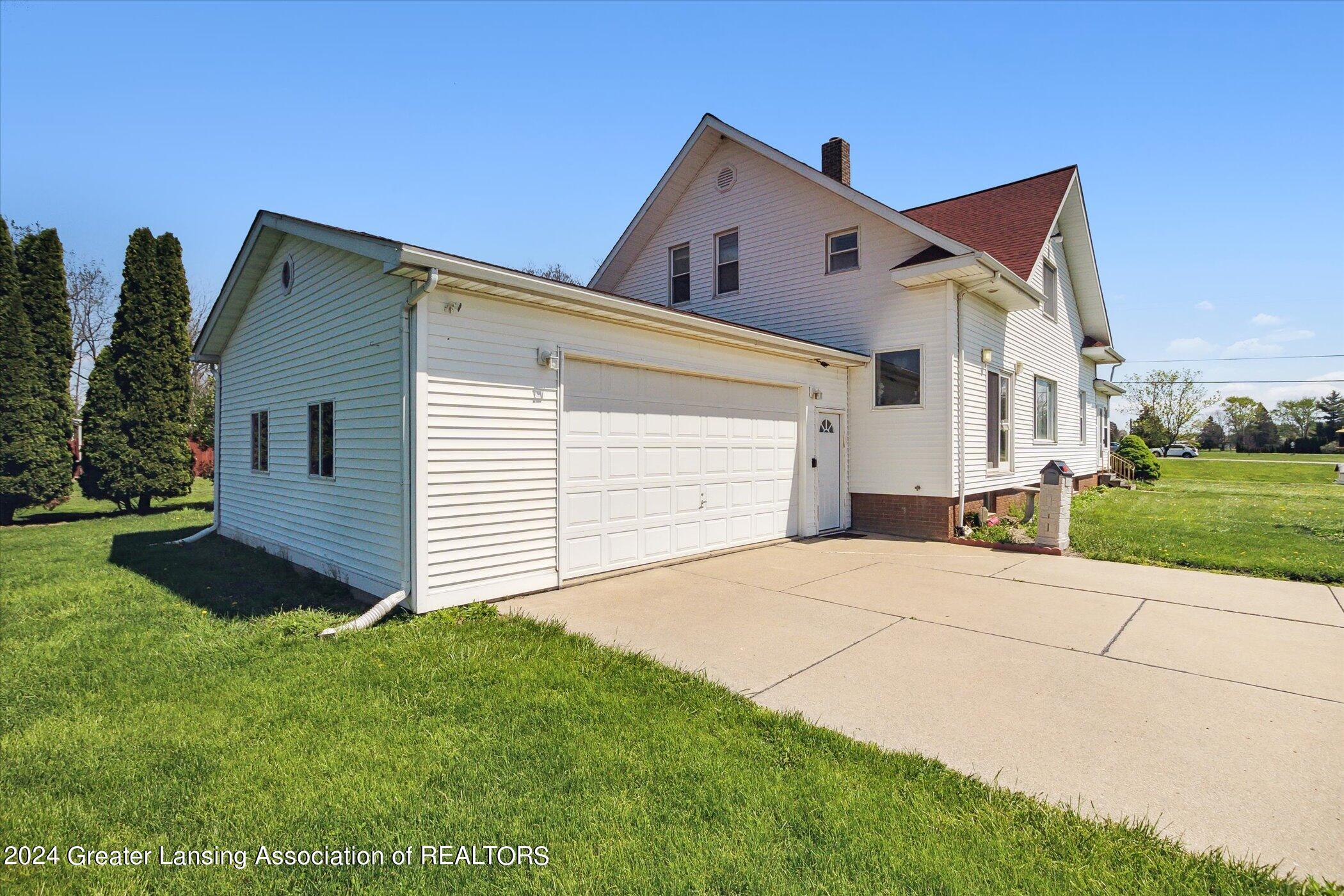 5474 South Vernon Road Durand, MI 48429 - Photo 46 of 63 02-5474-Vernon-Rd-WindowStill-41