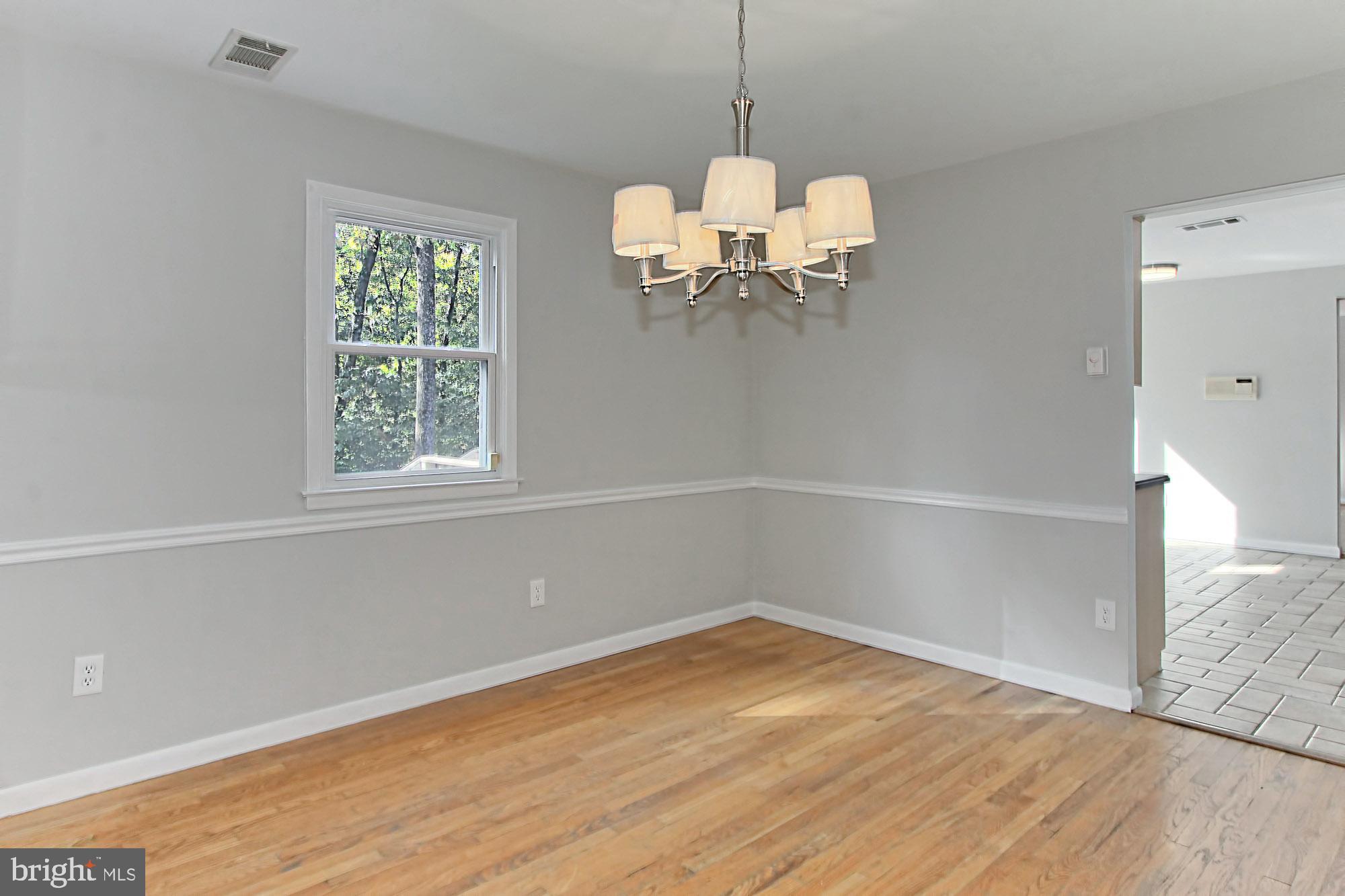526 Utterback Store Road Great Falls, VA 22066 - Photo 19 of 63 Dining Room