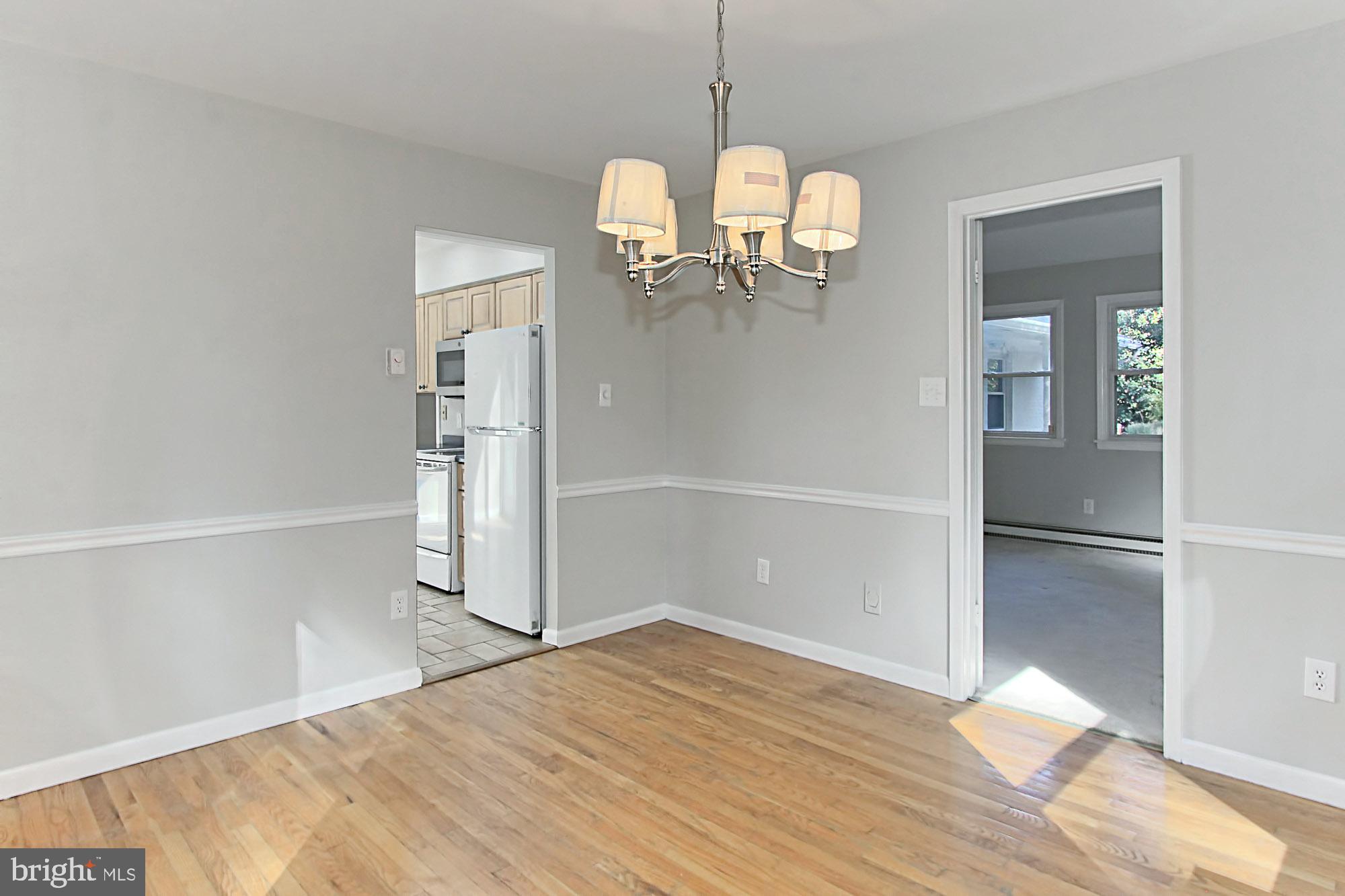 526 Utterback Store Road Great Falls, VA 22066 - Photo 20 of 63 Dining Room