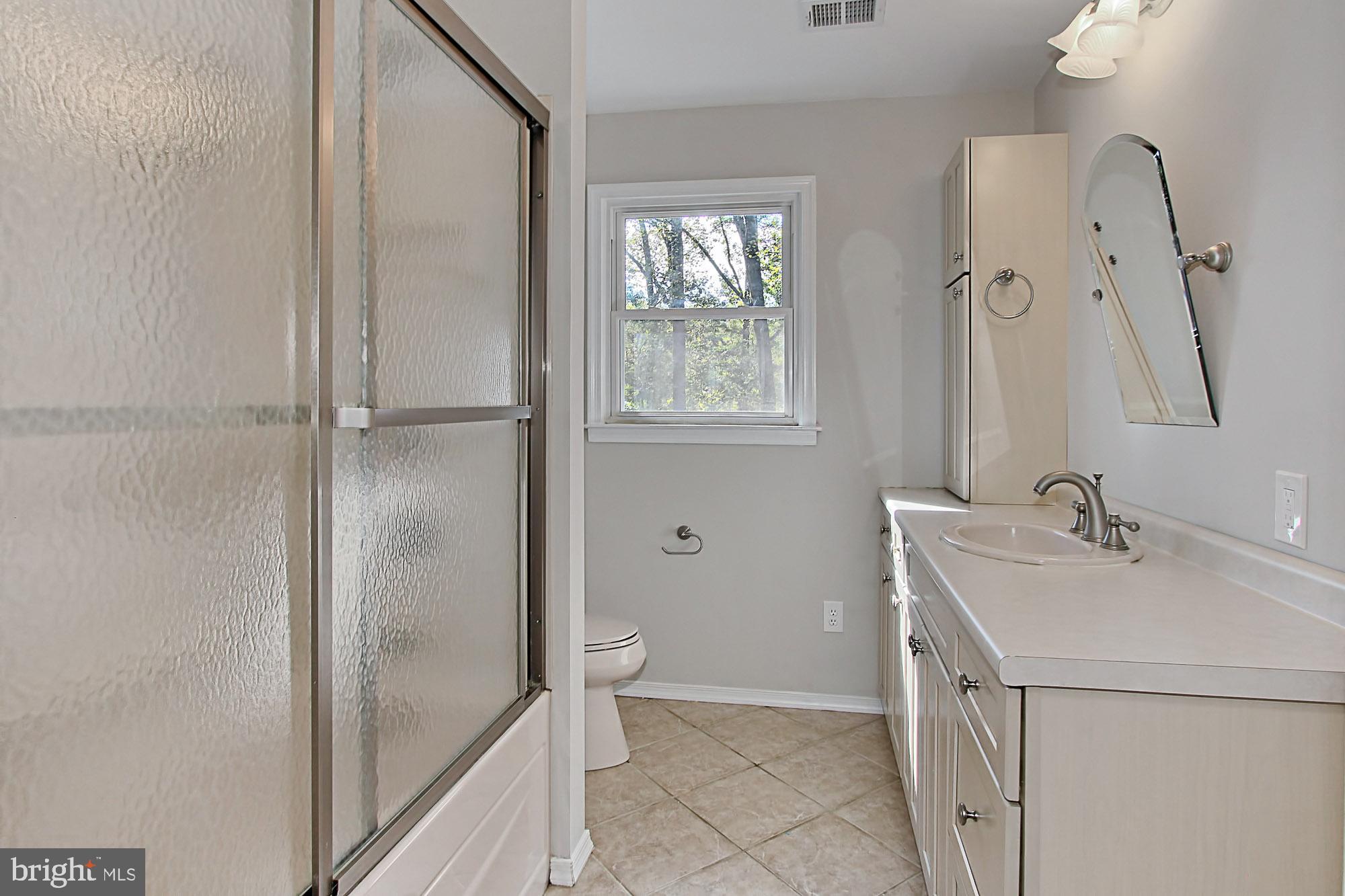526 Utterback Store Road Great Falls, VA 22066 - Photo 42 of 63 Full Bath