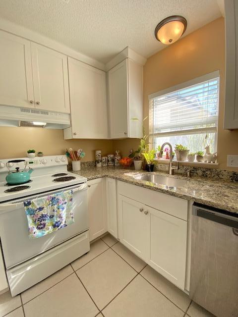 136 Gulfwinds Way Santa Rosa Beach, FL 32459 - Photo 3 of 11 Custom Wood Cabinets