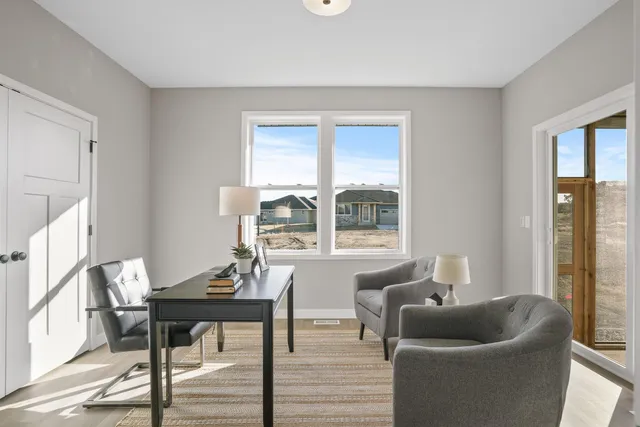 $450,000 | 1253 Willowbrook Circle, Delano, MN 55328