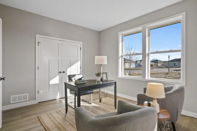 $450,000 | 1253 Willowbrook Circle, Delano, MN 55328