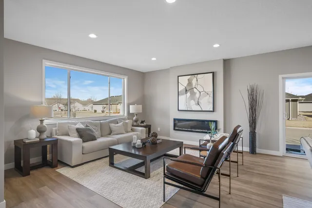 $450,000 | 1253 Willowbrook Circle, Delano, MN 55328