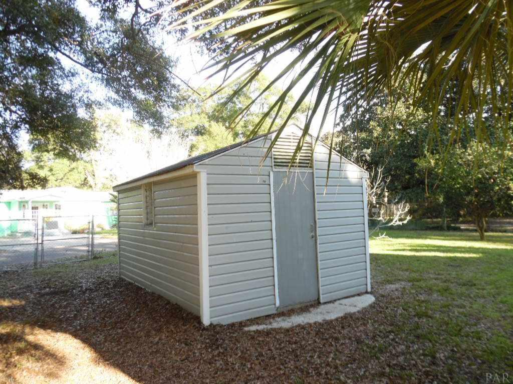 10 Sullivan Road Pensacola, FL 32507 - Photo 34 of 43