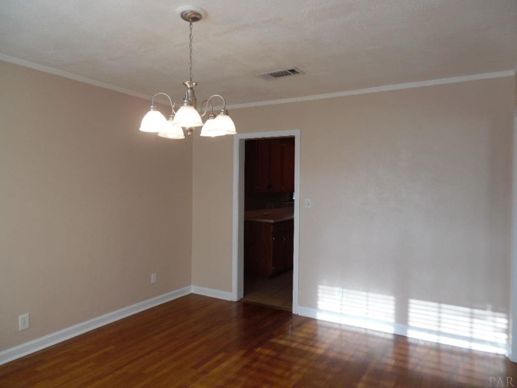 10 Sullivan Road Pensacola, FL 32507 - Photo 9 of 43