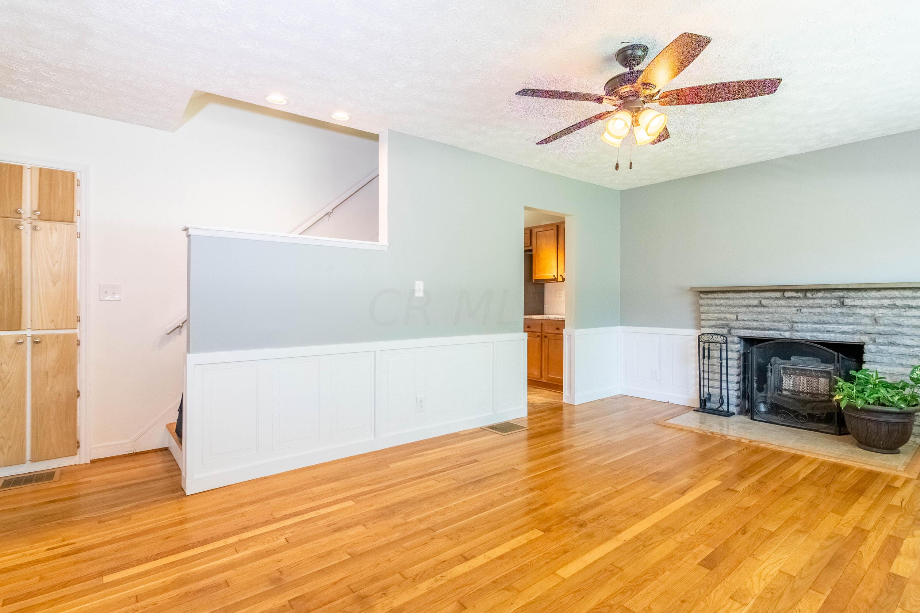 2522 Nottingham Road Columbus, OH 43221 - Photo 6 of 44 DSC_6325-HDR
