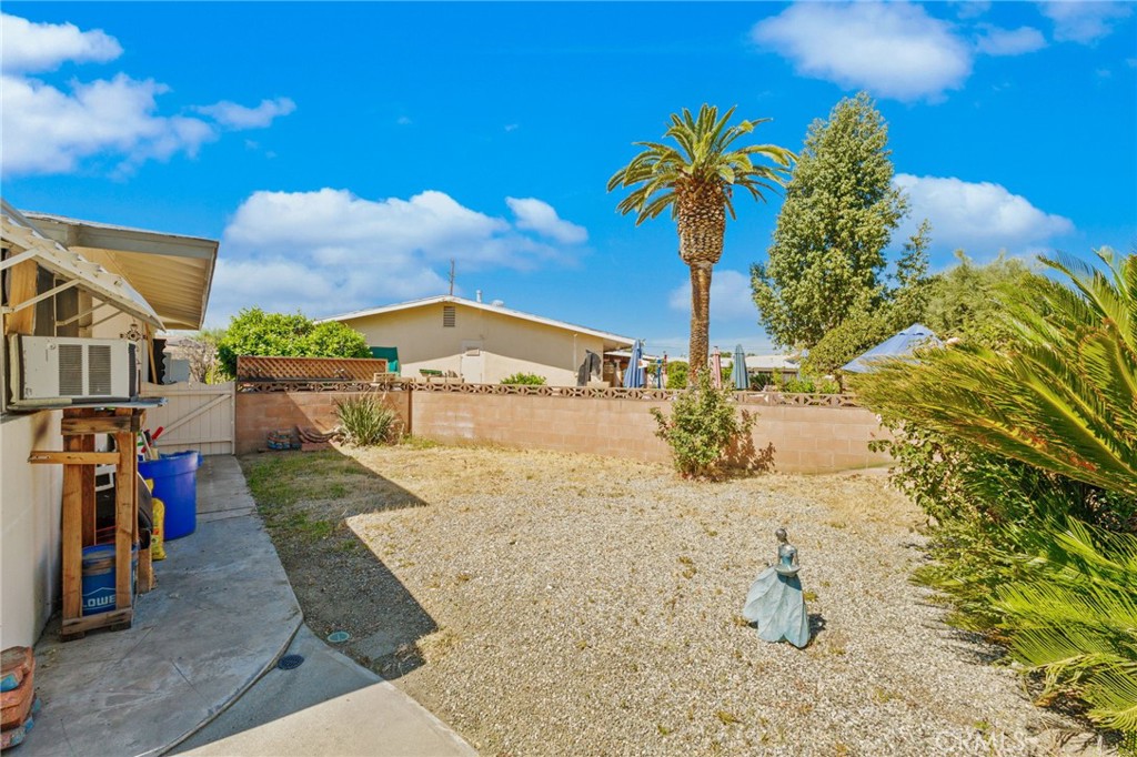 860 Felipe Place Hemet, CA 92543 - Photo 28 of 38