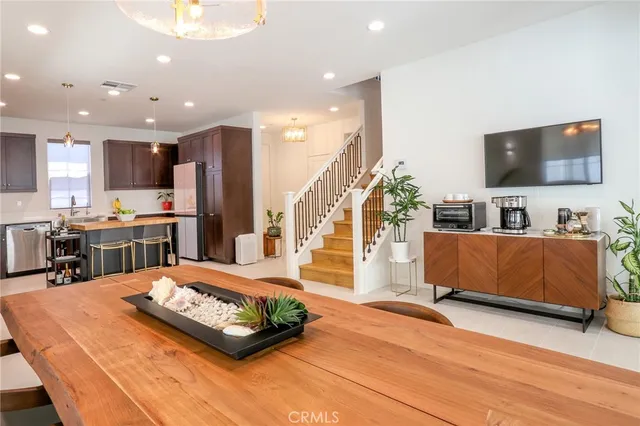 $918,000 | 981 Rodeo Road, Pomona, CA 91766