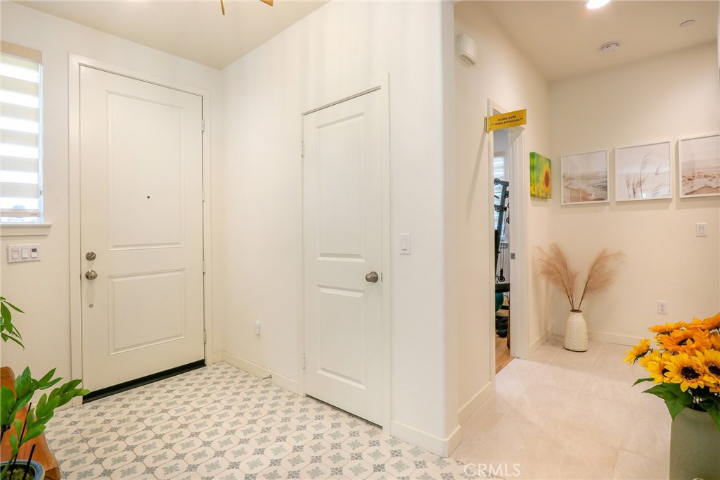 981 Rodeo Road Pomona, CA 91766 - Photo 14 of 47