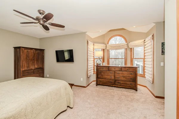 $719,900 | 9055 Yorkshire Drive, Saline, MI 48176
