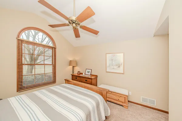 $719,900 | 9055 Yorkshire Drive, Saline, MI 48176